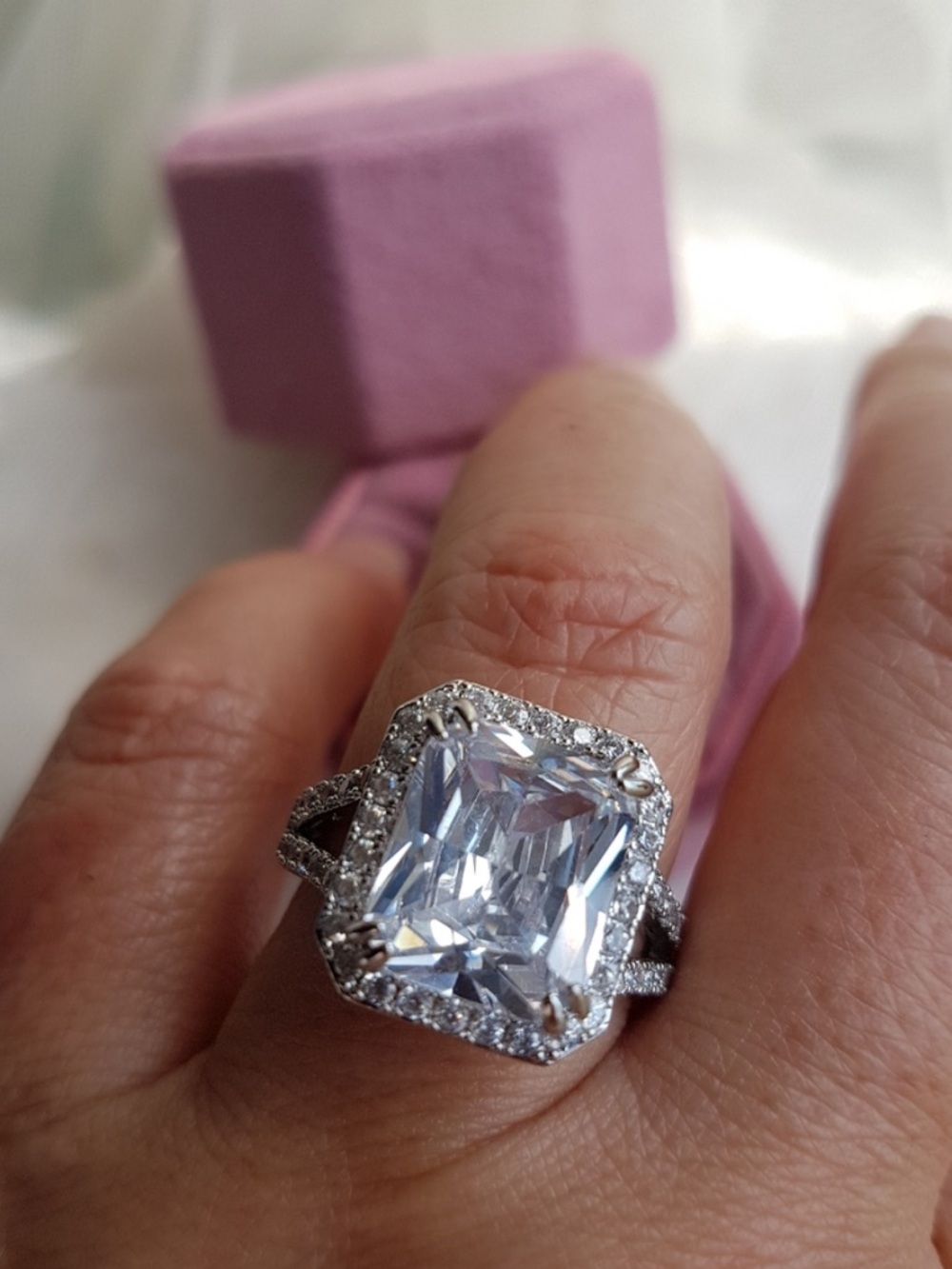 Swarovski Elements 925 Silver Large Brilliant-cut Solitaire Halo Ring NEW